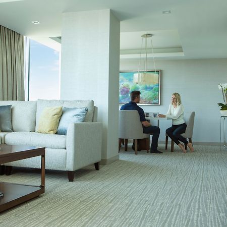 Intercontinental Houston By Ihg Hotel Bagian luar foto