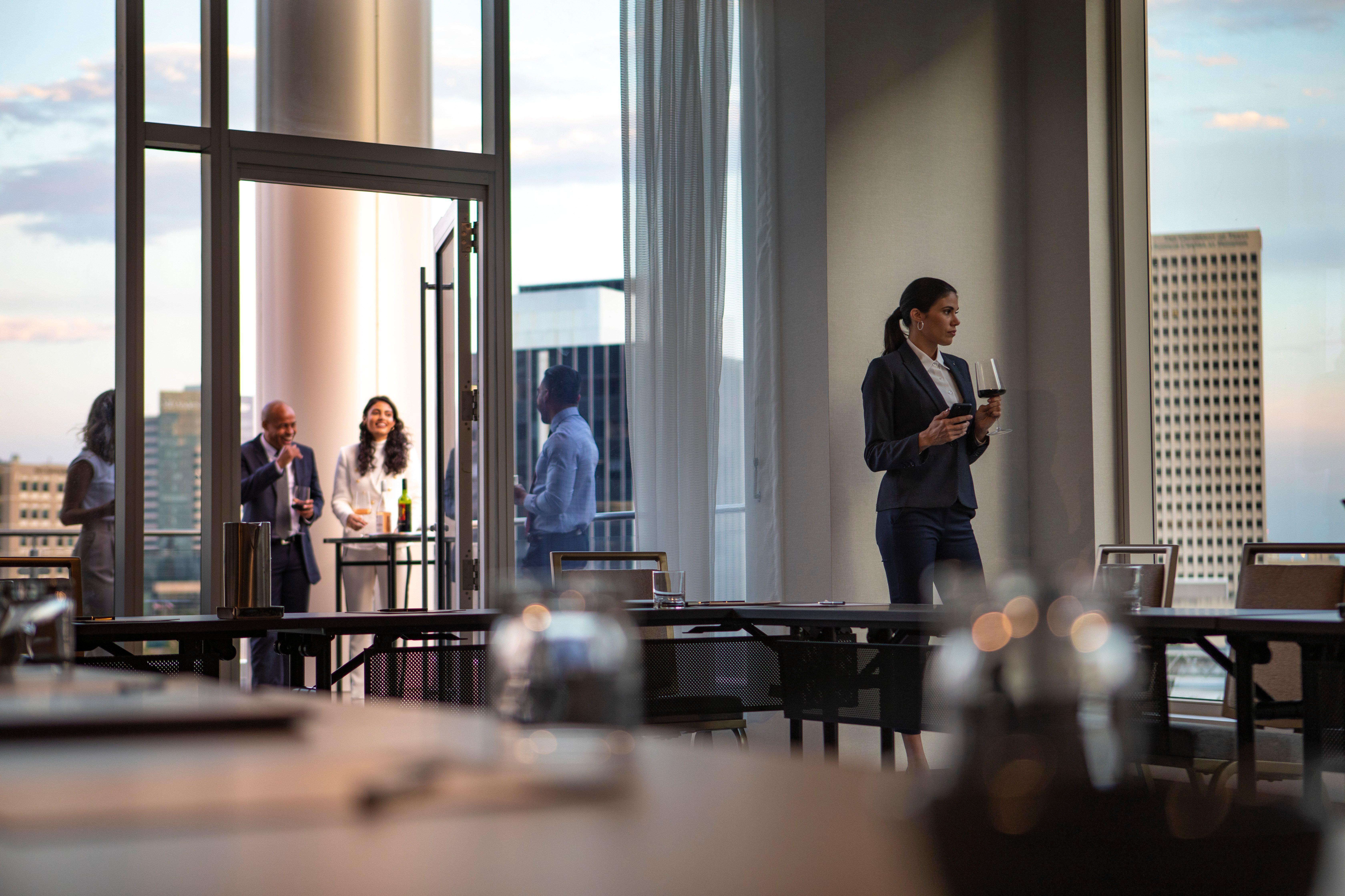 Intercontinental Houston By Ihg Hotel Bagian luar foto