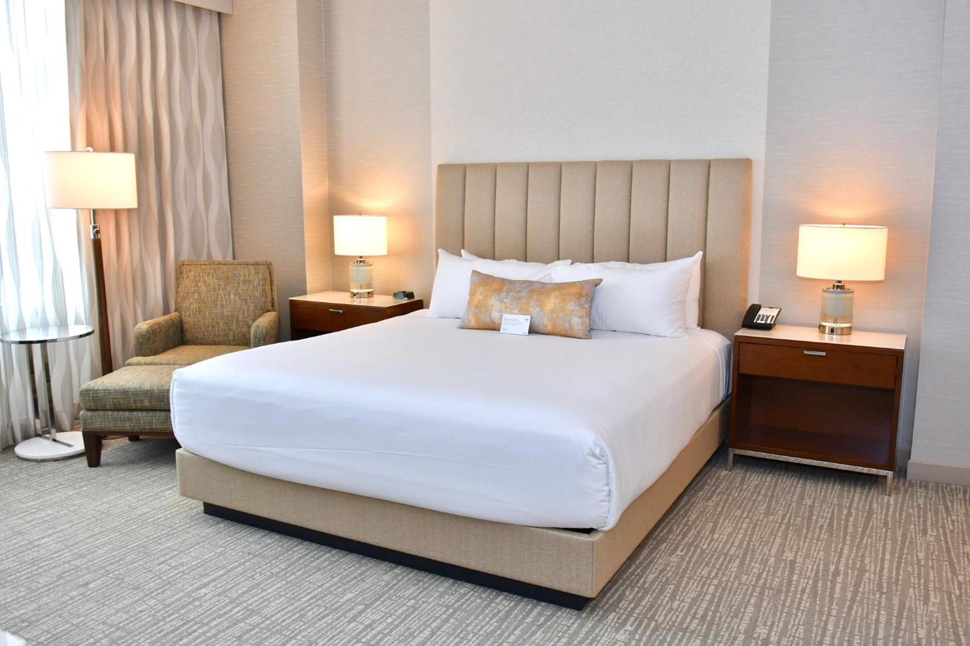 Intercontinental Houston By Ihg Hotel Bagian luar foto