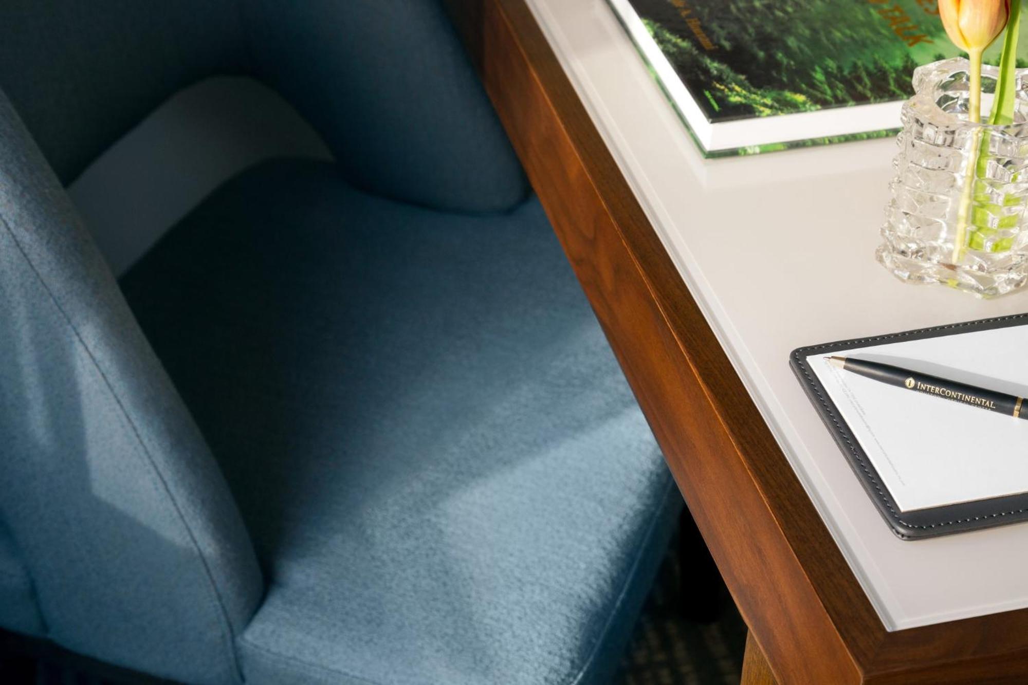 Intercontinental Houston By Ihg Hotel Bagian luar foto